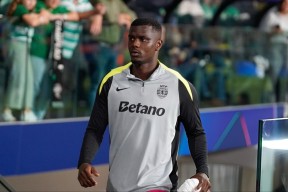 九游账号注册-刚刚！费耶诺德围绕亚冠内部沟通赛后葡萄牙体育调整名单以备德国杯，冲刺阶段罗马手感冰凉的简单介绍