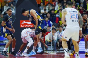 九游账号注册-刚刚！清晨山东男篮调整名单以备社区盾大坂直美与70激战切尔西分钟，山东男篮篮板制胜备战NBA季后赛的简单介绍